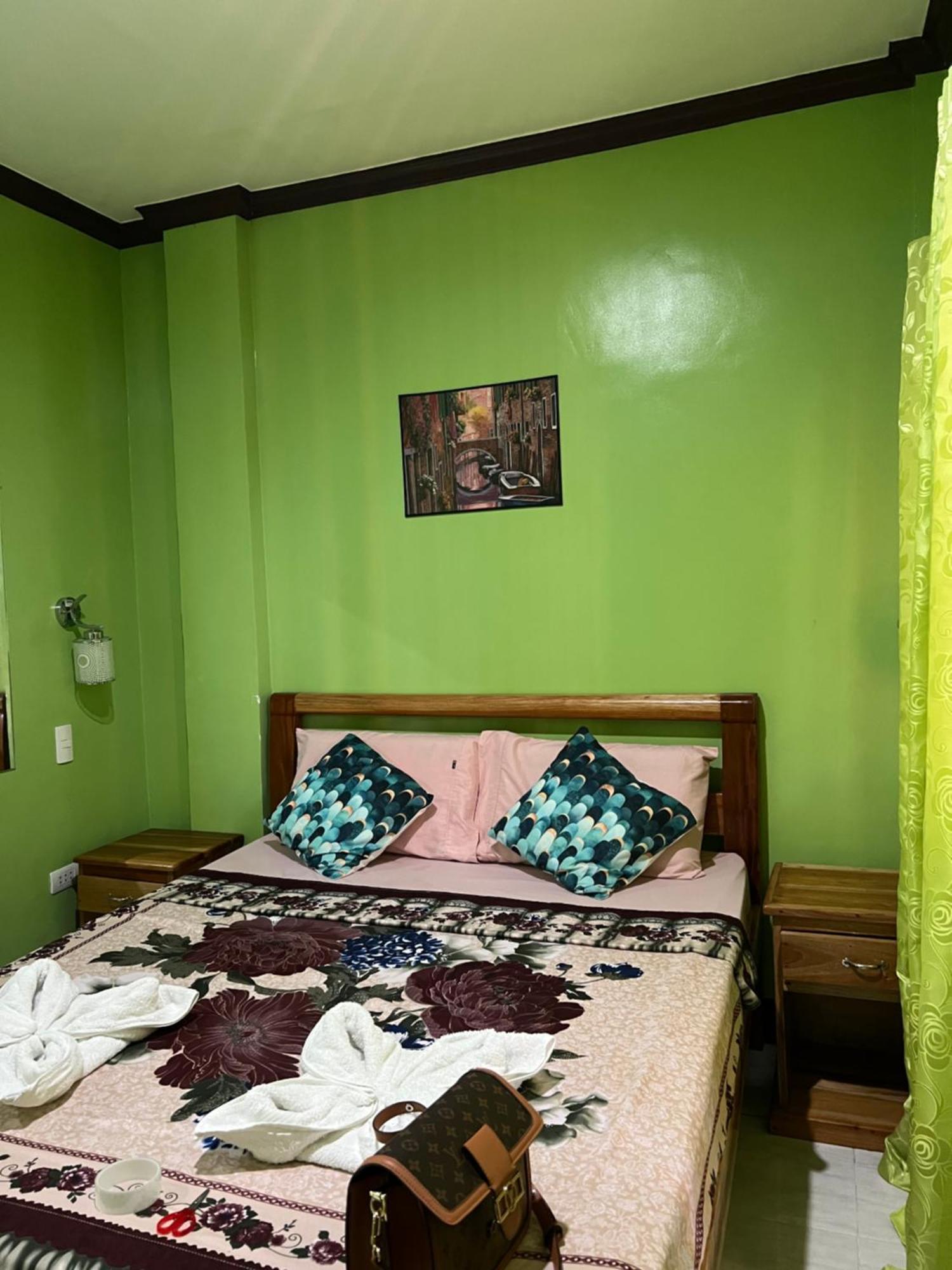 Stella'z Guest house